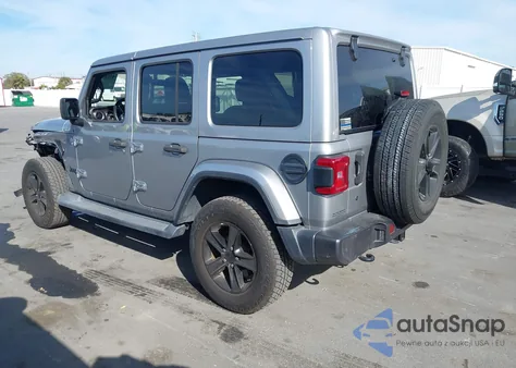 2020 Jeep Wrangler Unlimited Sahara Altitude 4X4 z USA, uszkodzony, nr VIN 1C4HJXEN1LW123787